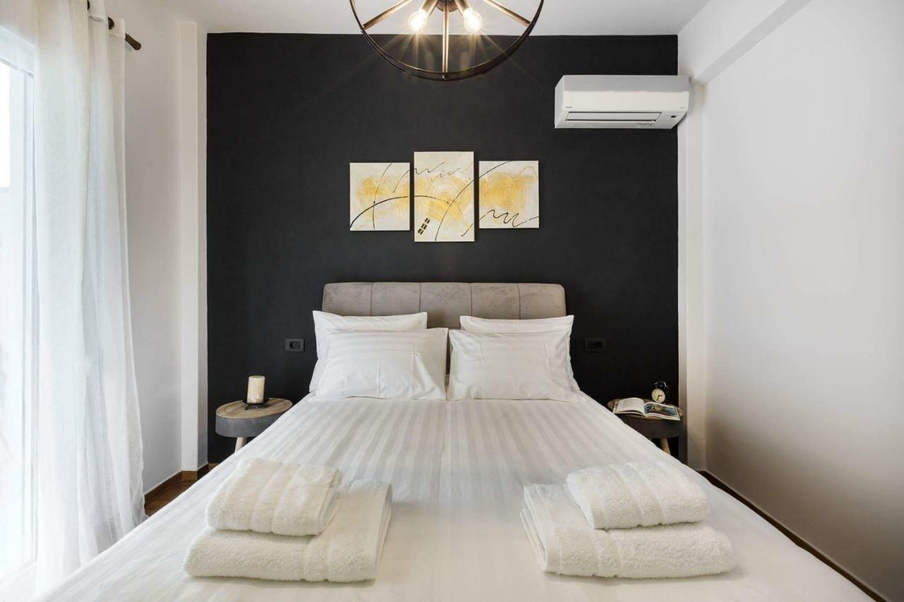 Atmospheric Apartment Near Acropolis By Cloudkeys Athen Eksteriør bilde